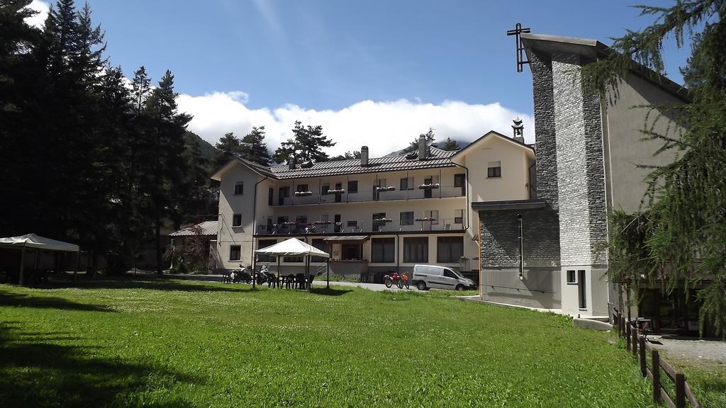 Hotel Casa San Francesco Bardonecchia Exterior foto