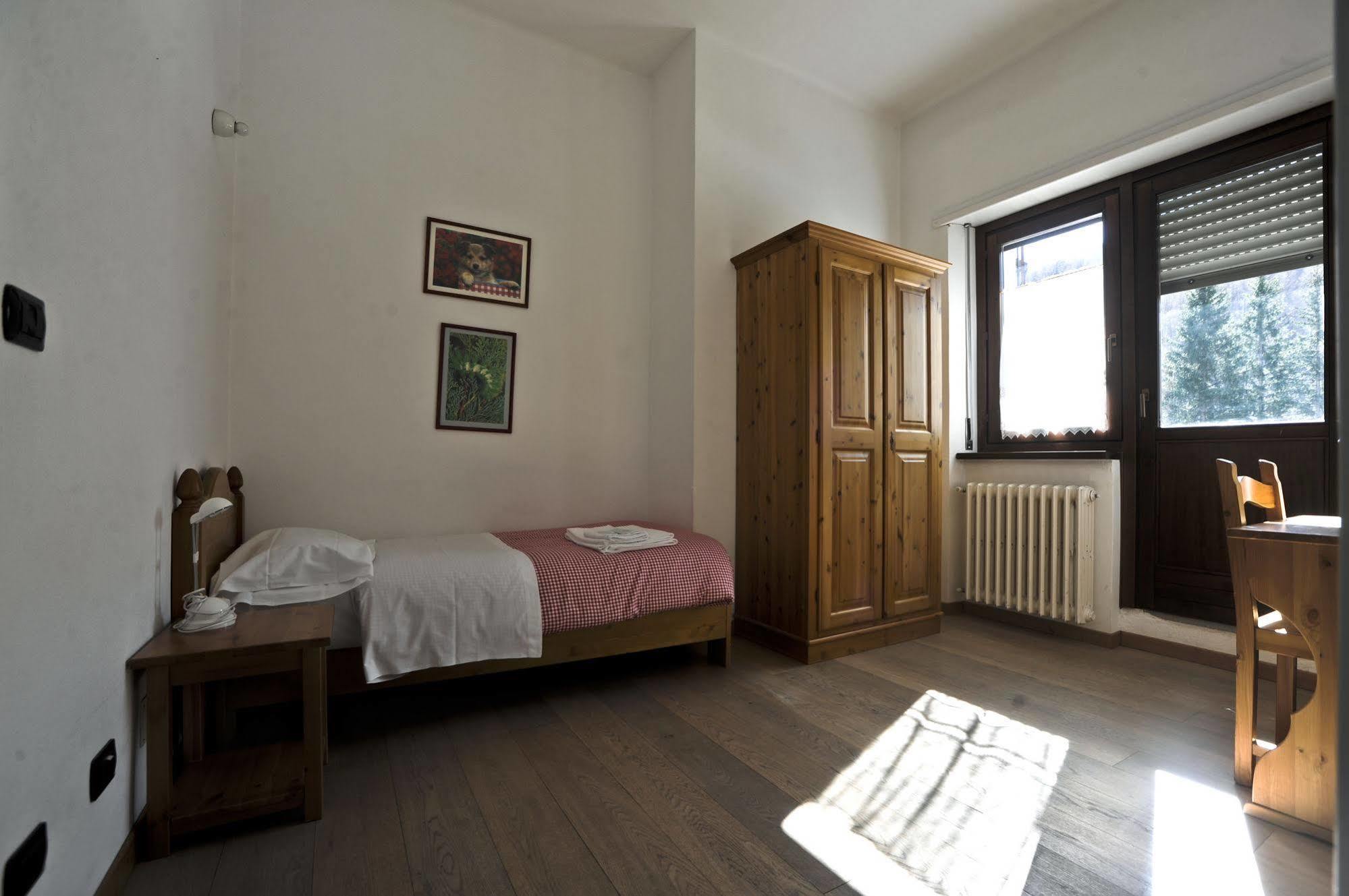Hotel Casa San Francesco Bardonecchia Exterior foto