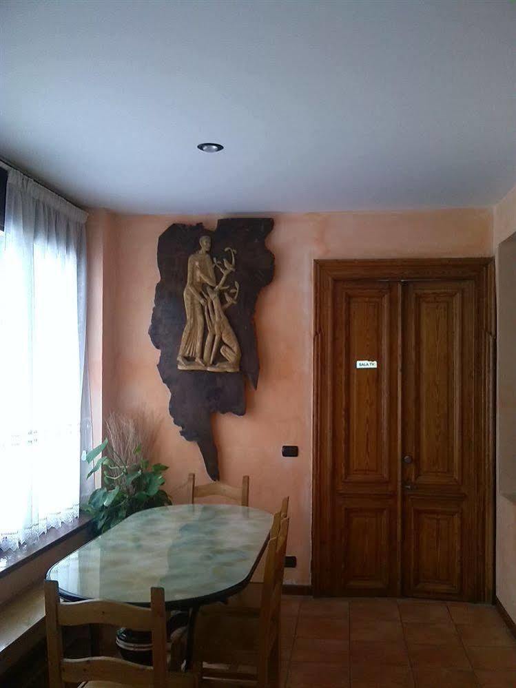 Hotel Casa San Francesco Bardonecchia Exterior foto